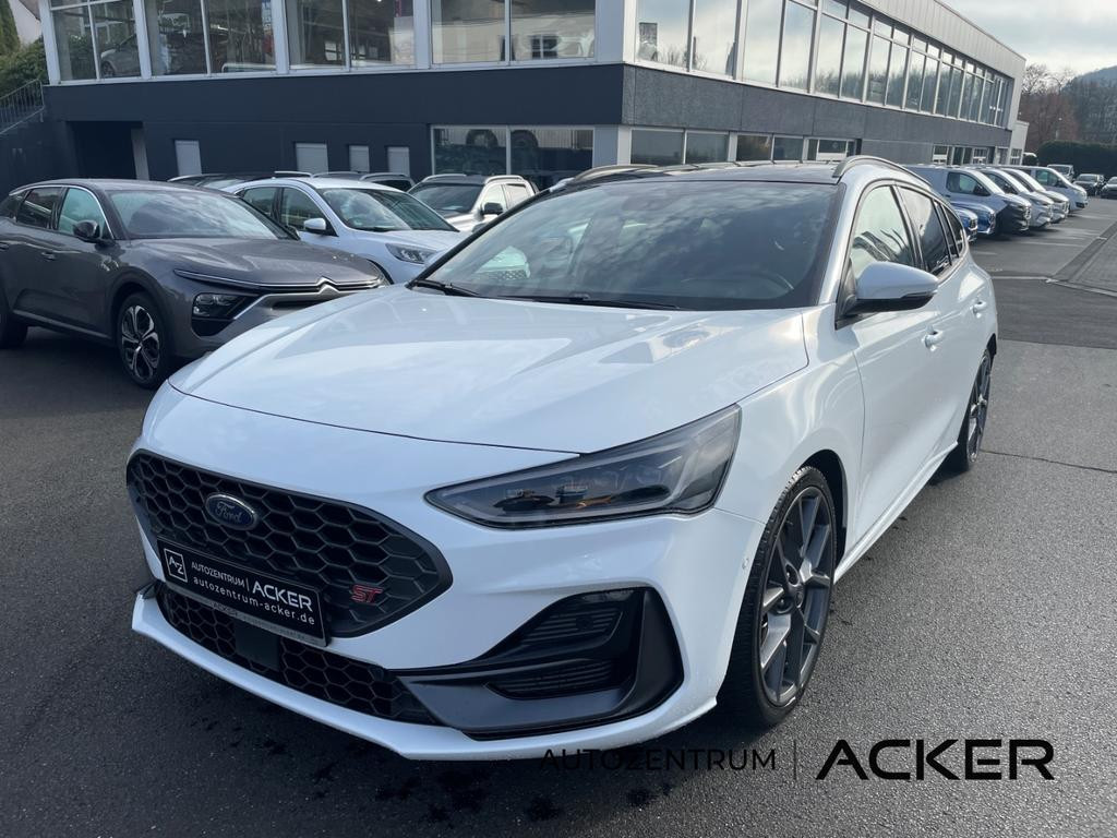 Ford Focus Wagon ST Line