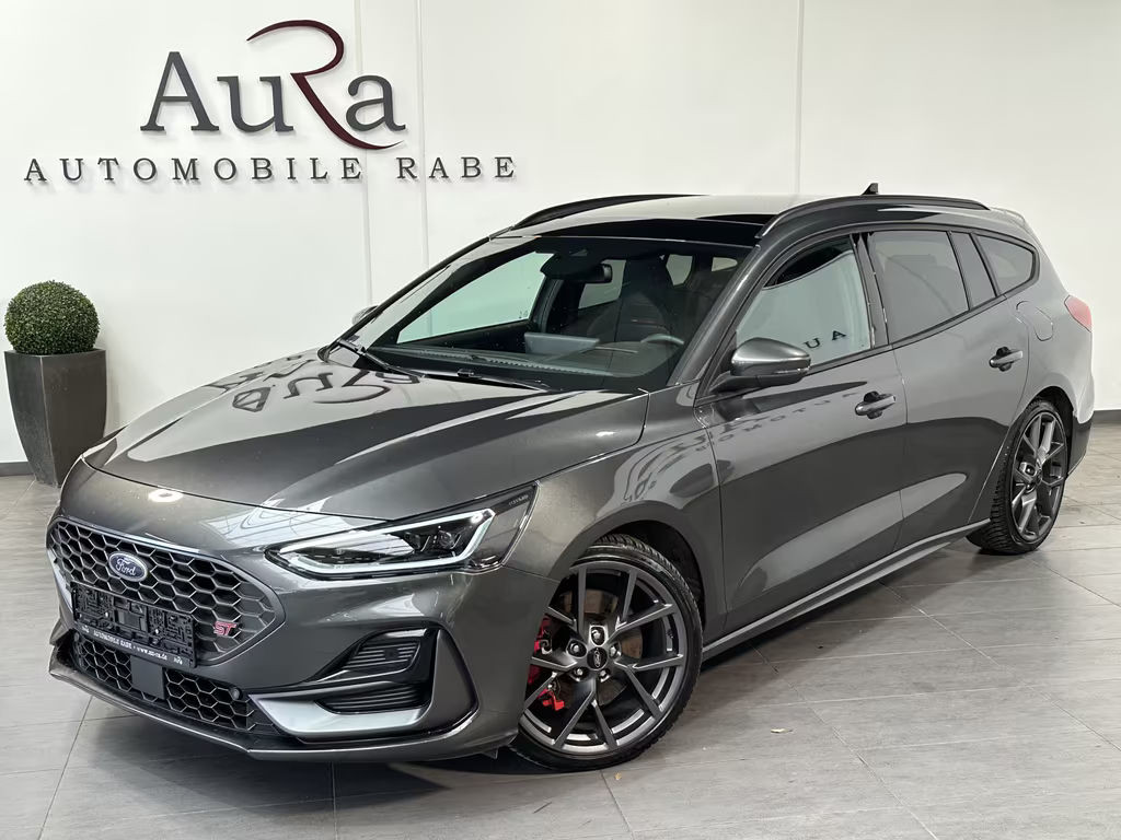 Ford Focus EcoBoost Wagon ST Line