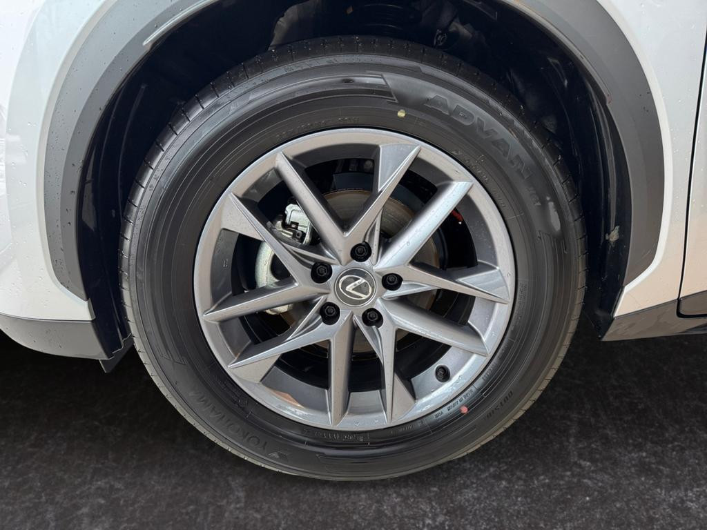 Lexus LBX