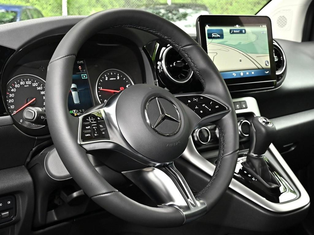 Mercedes-Benz T 180