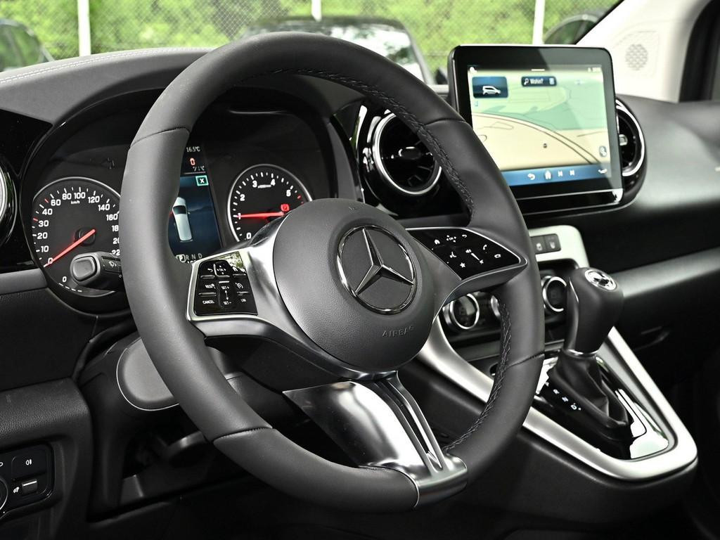 Mercedes-Benz T 180