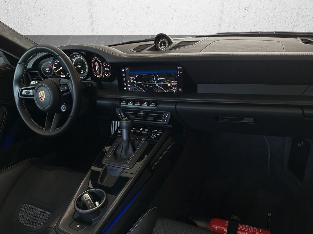 Porsche 911 GT3 992