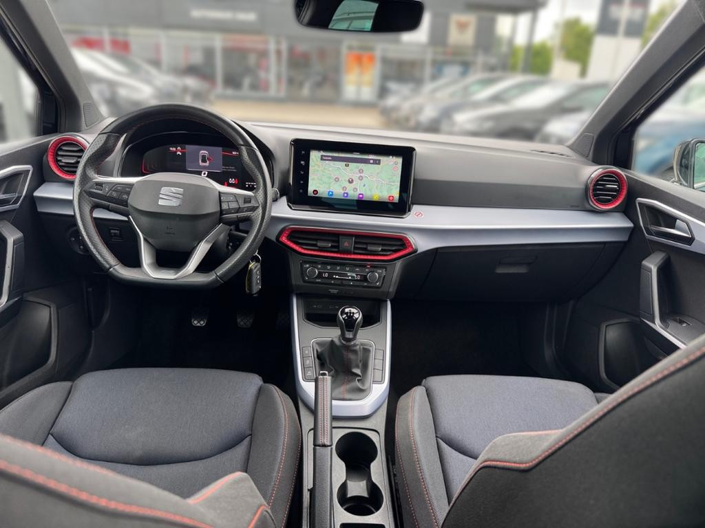 Seat Arona