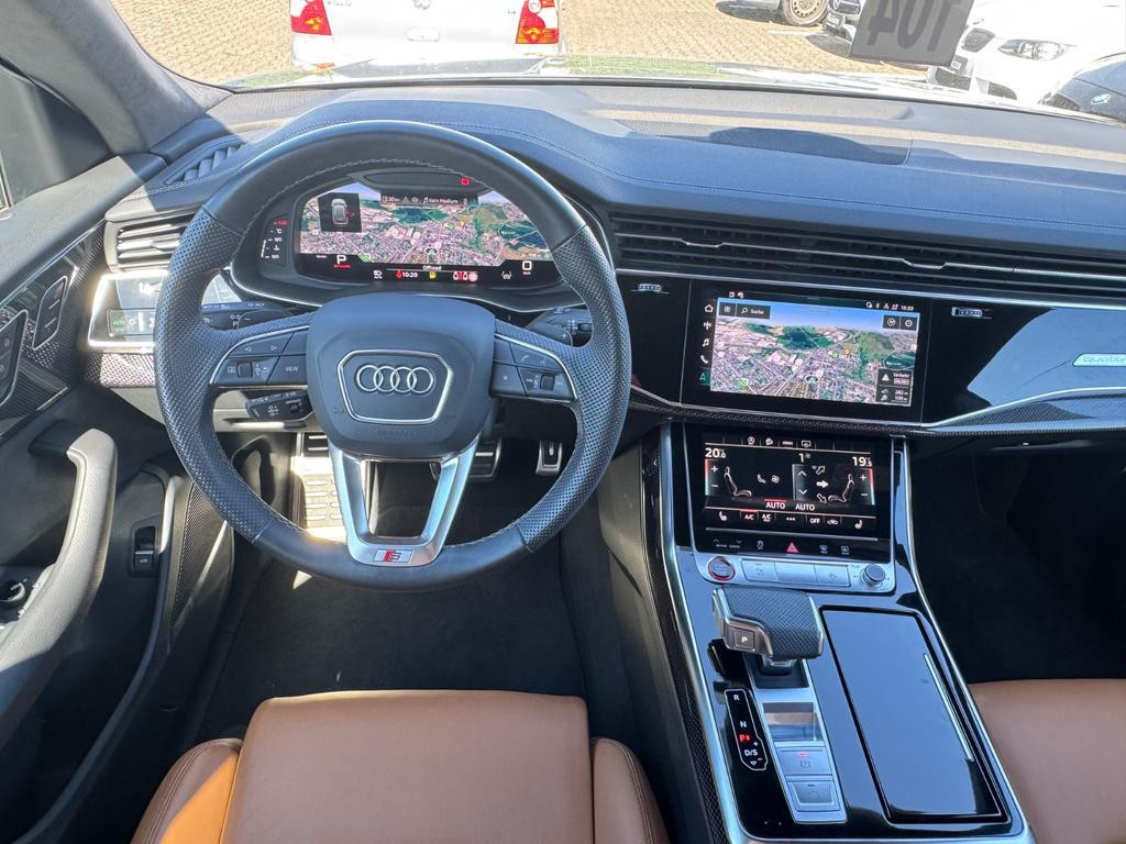 Audi SQ8