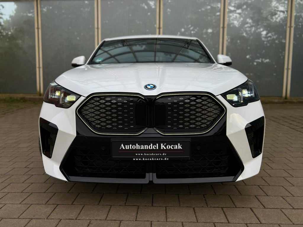 BMW iX2
