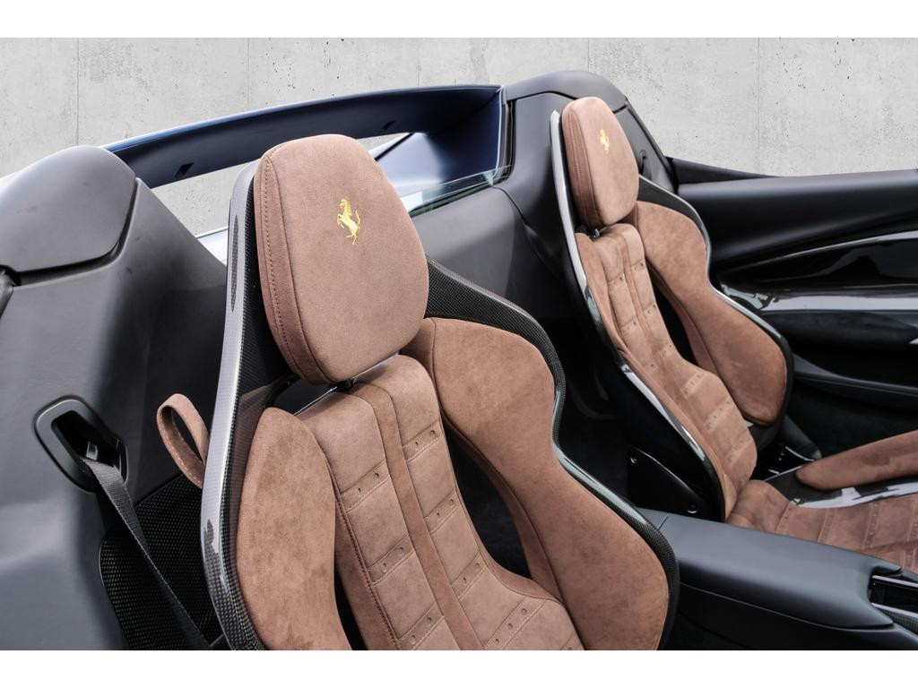 Ferrari 296 GTS