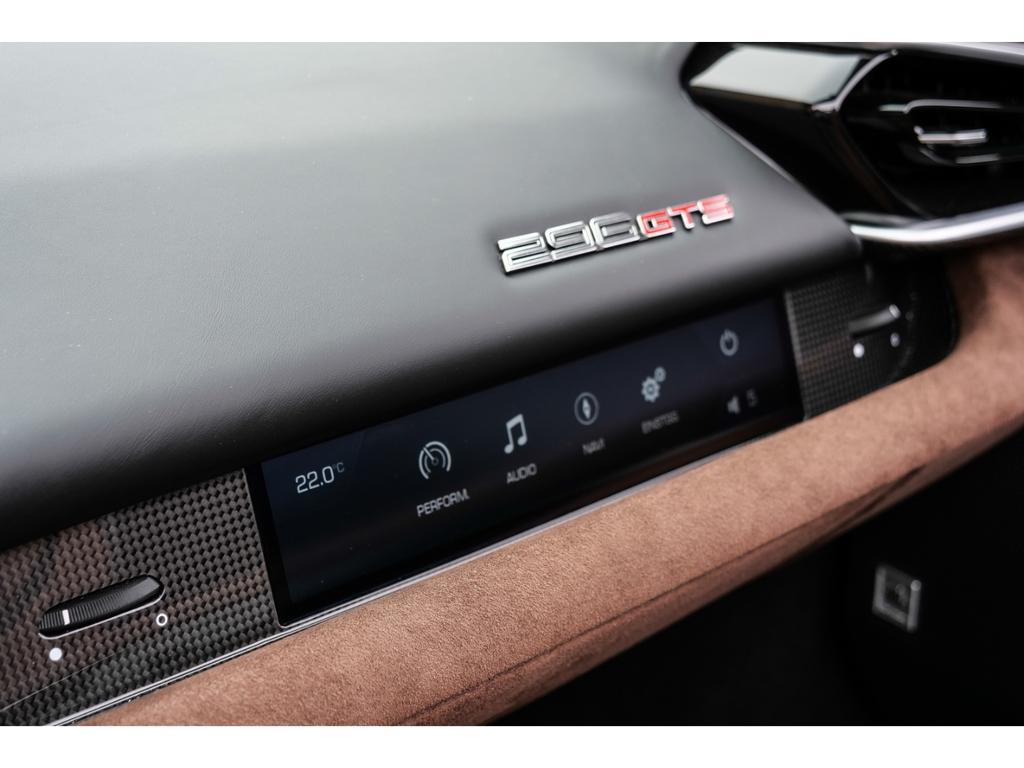 Ferrari 296 GTS
