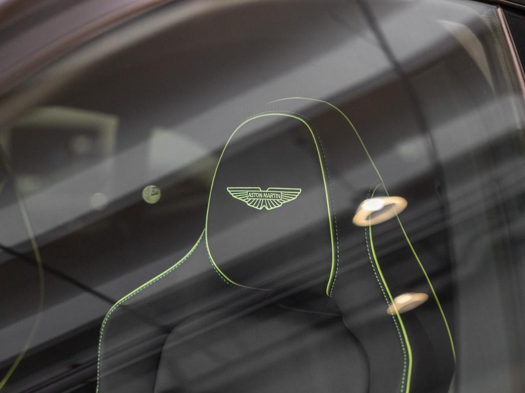 Aston Martin DBX