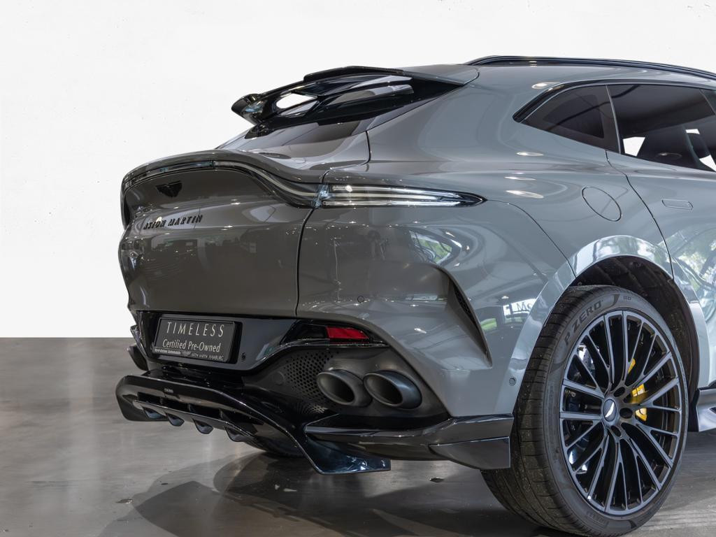 Aston Martin DBX