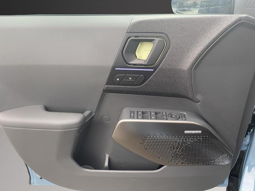 Kia EV2