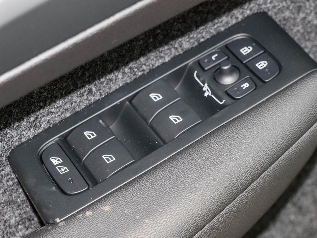Volvo EX40