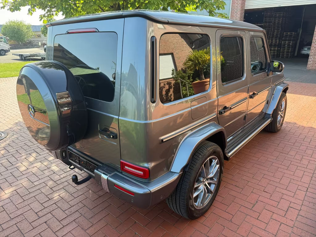 Mercedes-Benz G-Klasse