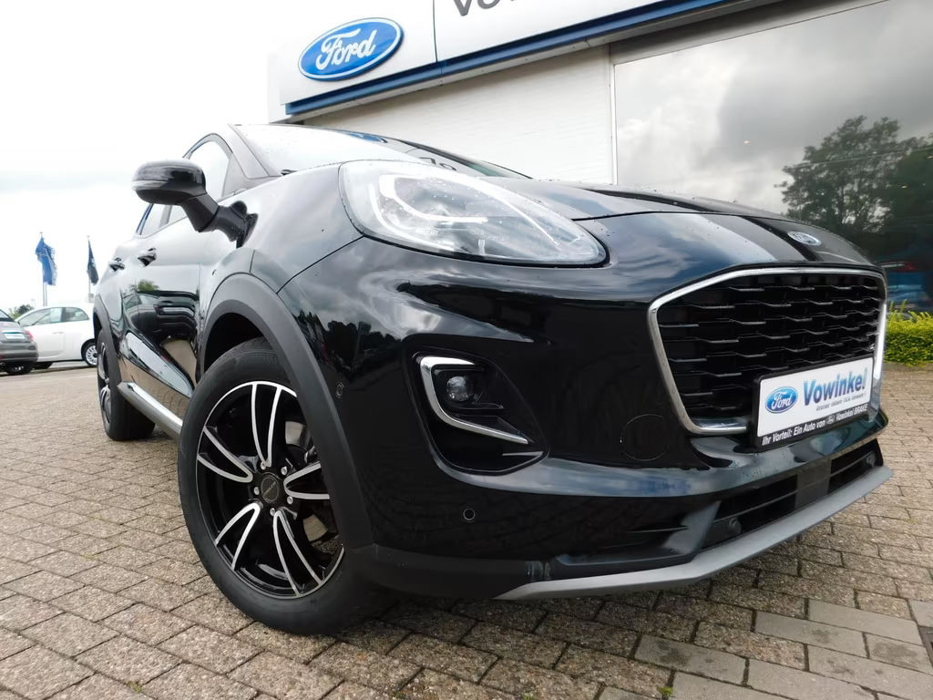 Ford Puma EcoBoost Titanium