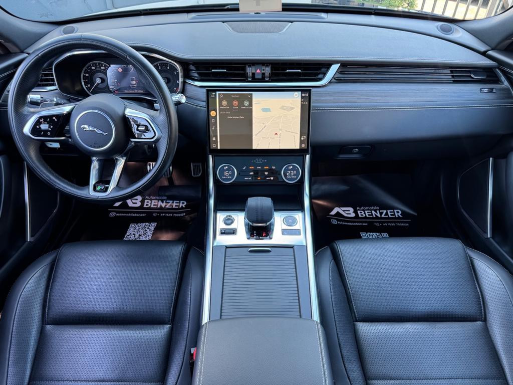 Jaguar XF
