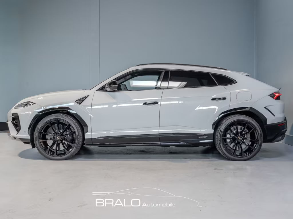 Lamborghini Urus 4.0 V8*SE*MASSAGE*PANO*STYLE PACK.*3D B&O