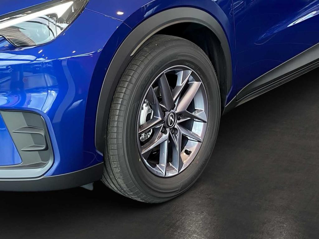 Lexus LBX