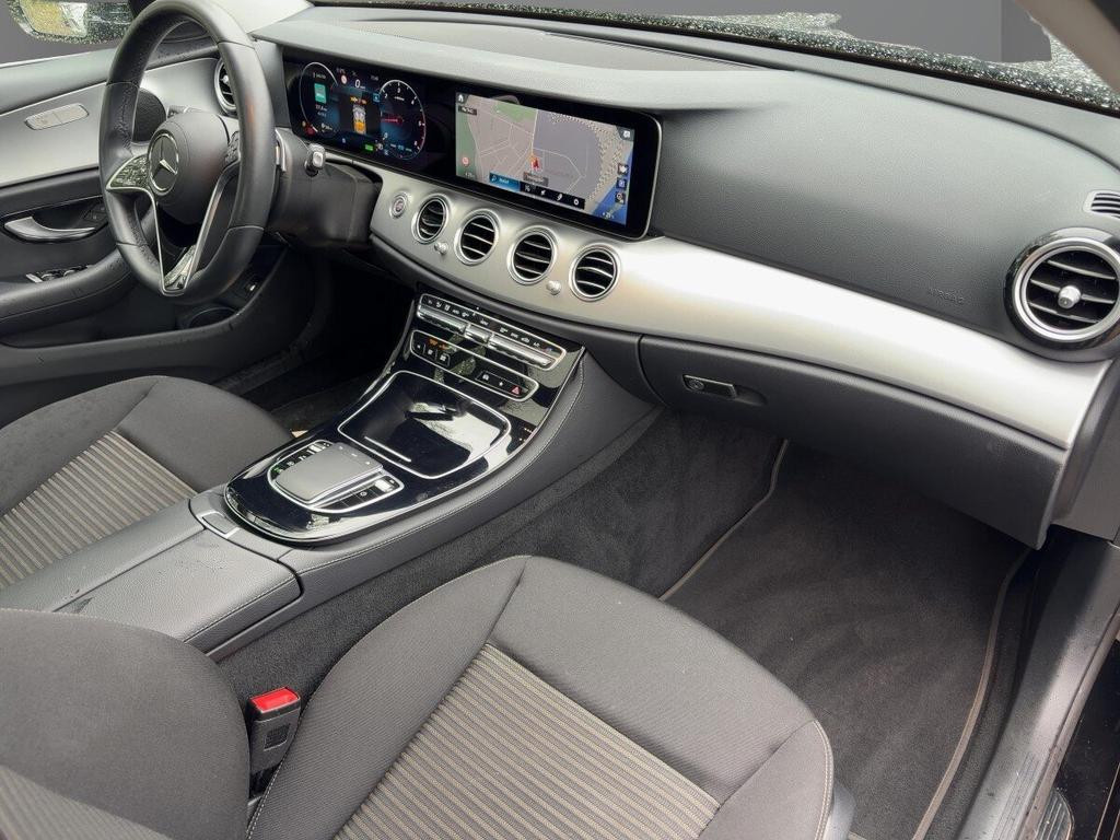 Mercedes-Benz E-Klasse E 220 AVANTGARDE E 220 d Sedan
