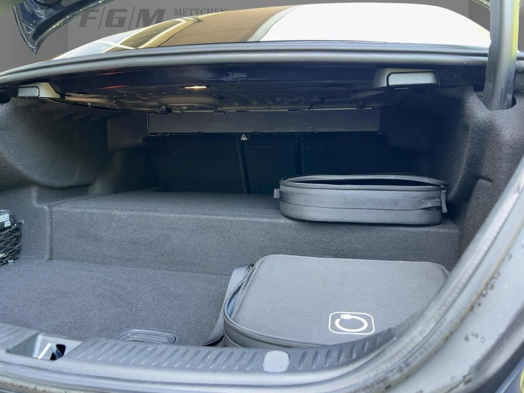 Mercedes-Benz E-Klasse E 300 AMG Line E 300 de Sedan