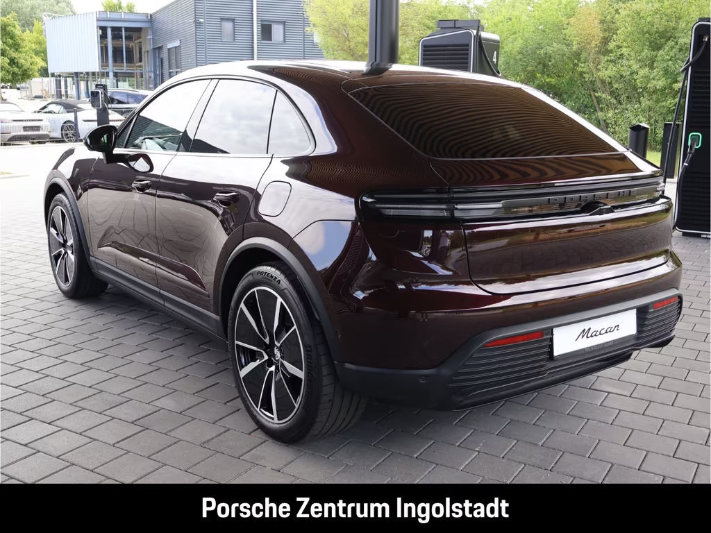 Porsche Macan 4