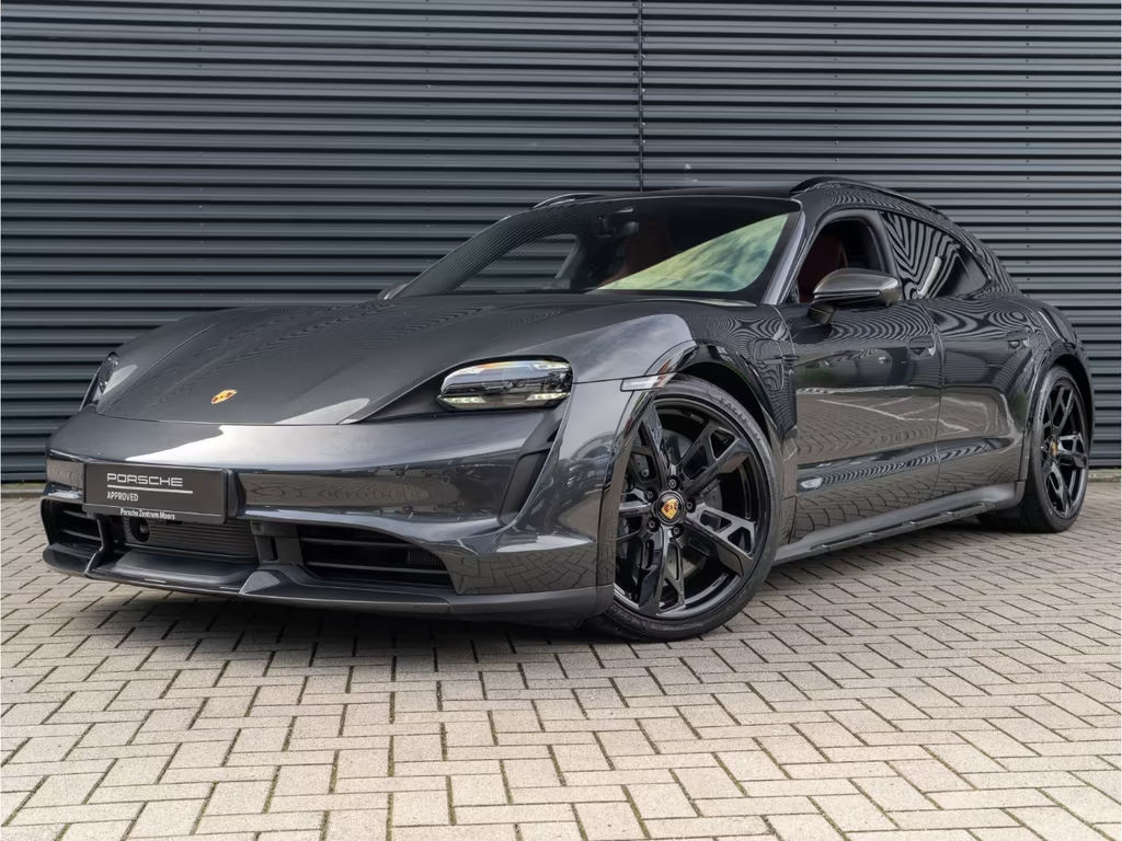 Porsche Taycan S Turbo Cross Turismo