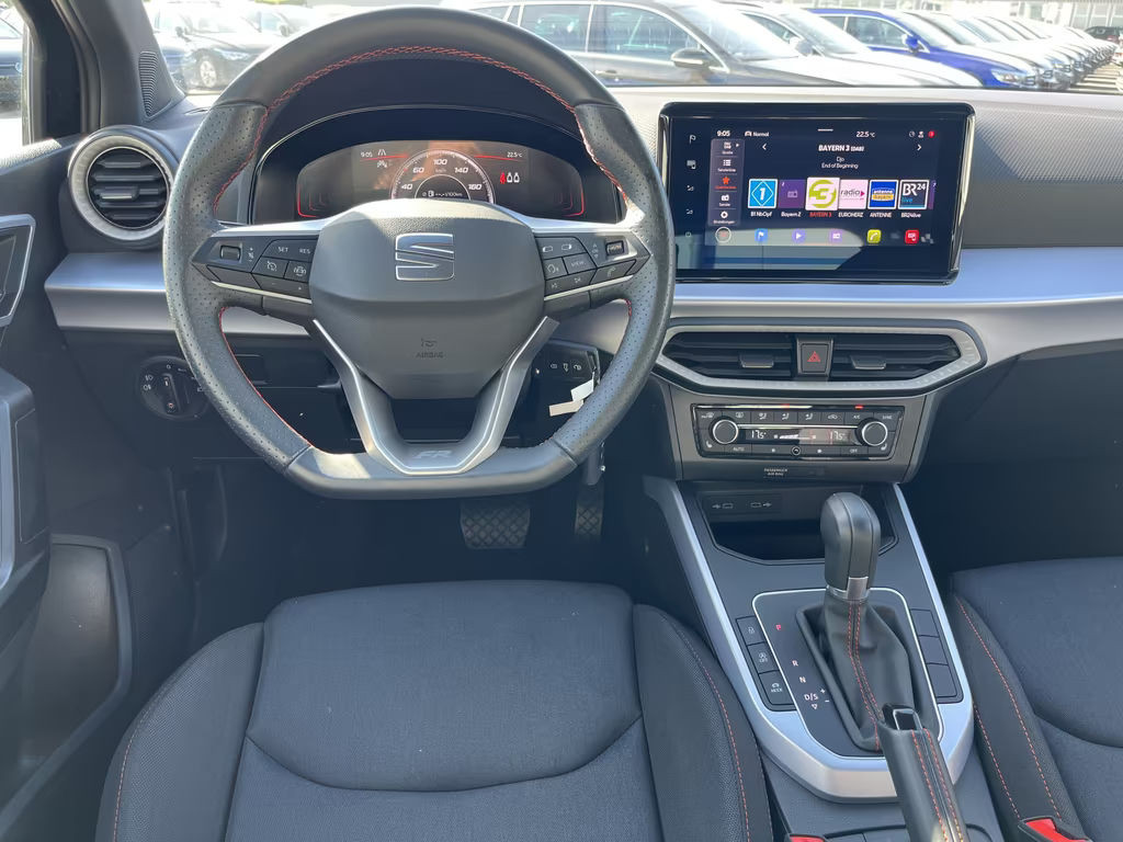 Seat Arona