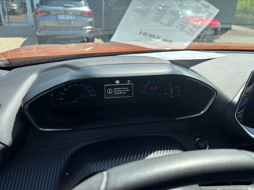 Peugeot e-2008