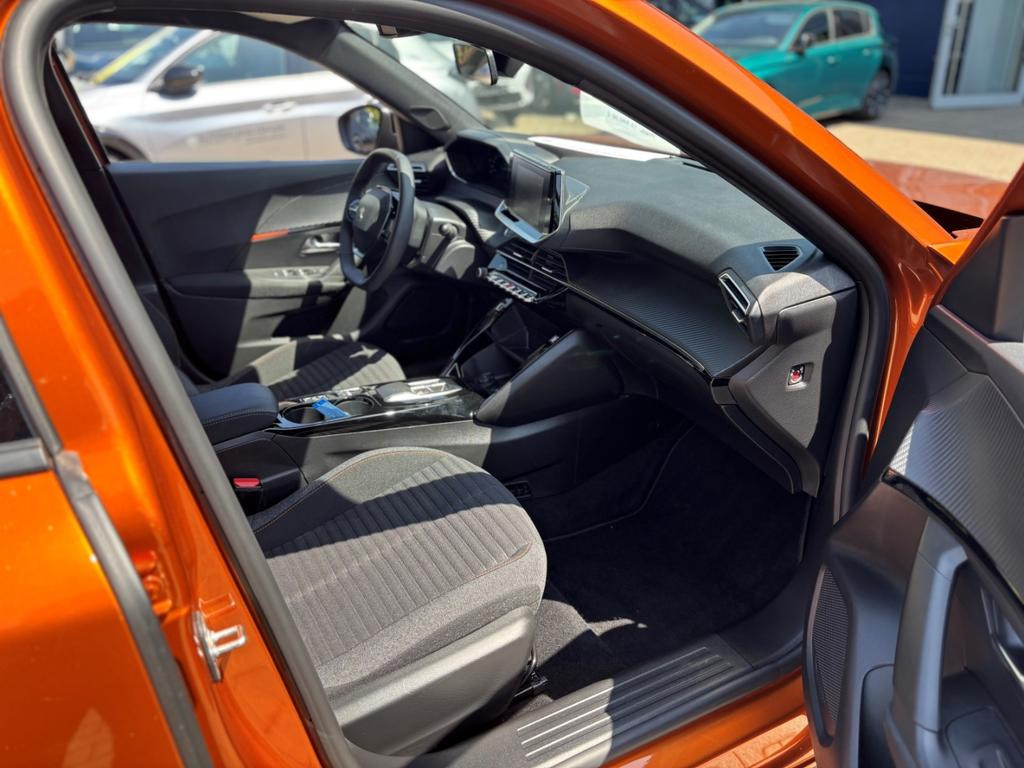 Peugeot e-2008