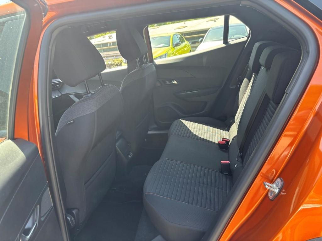 Peugeot e-2008