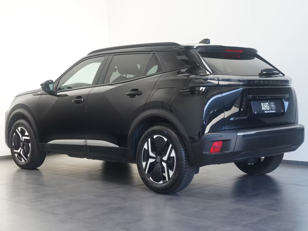 Peugeot e-2008