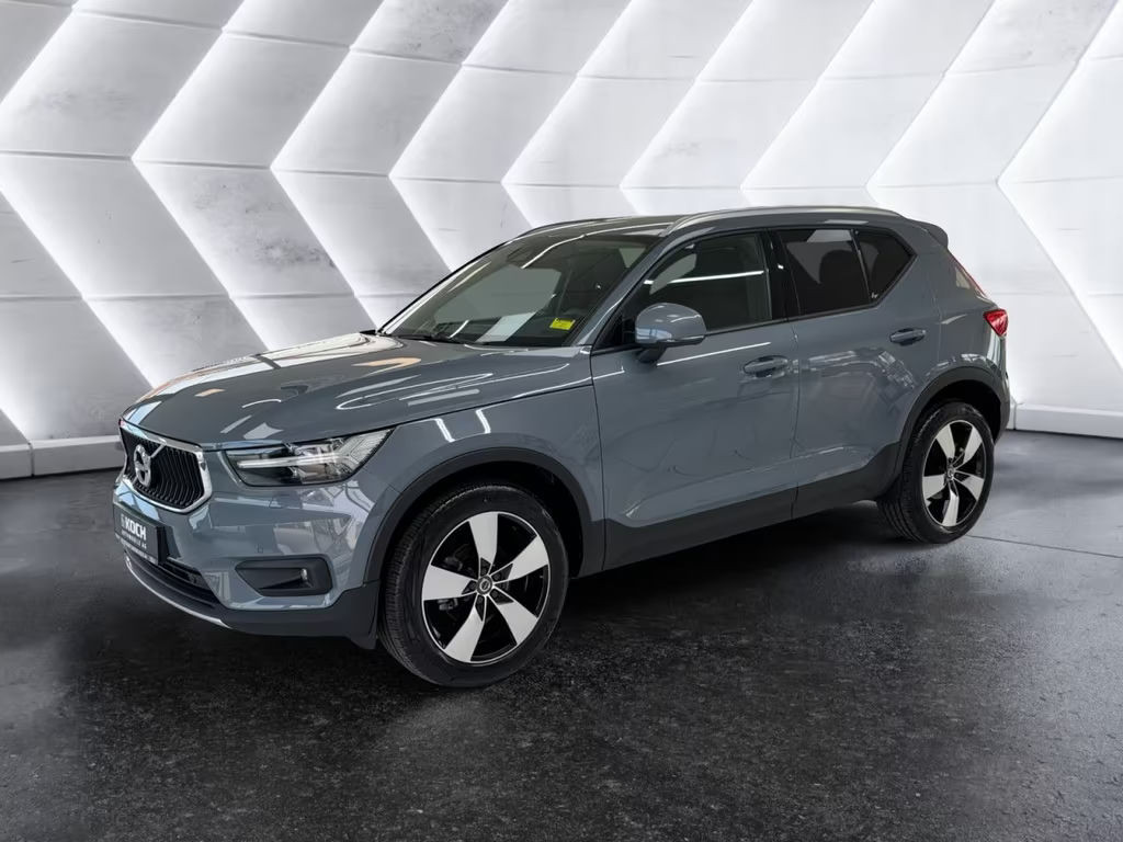 Volvo XC40 Momentum