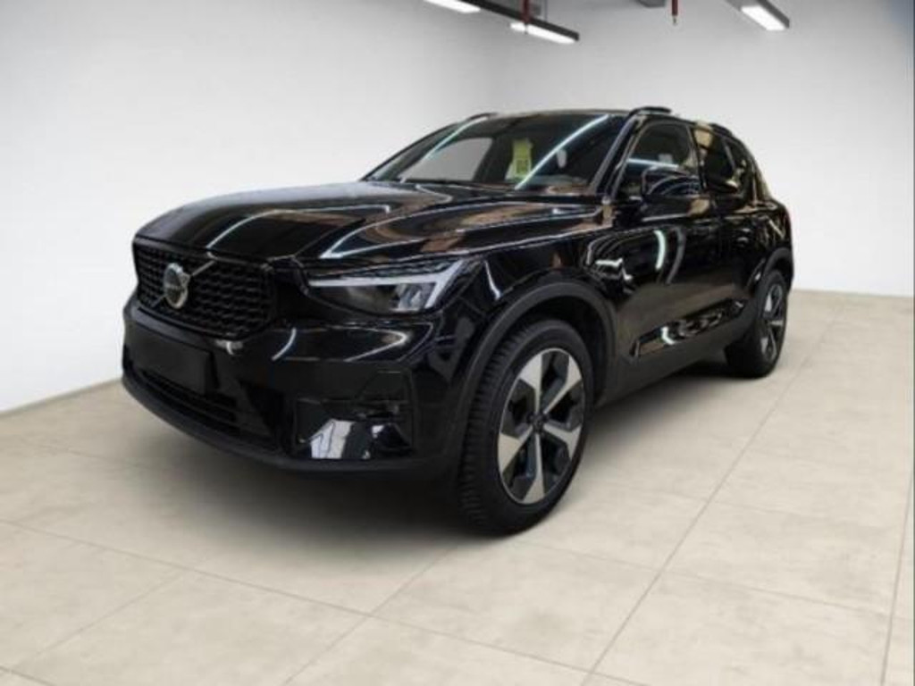 Volvo XC40 Plus Dark