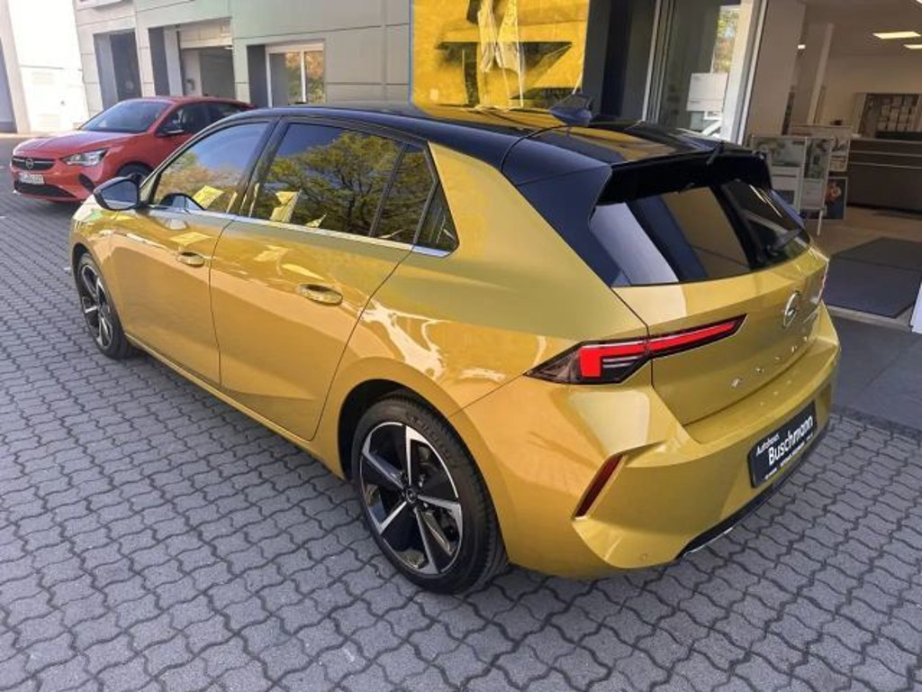 Opel Astra 1.2 Turbo Business Elegance Turbo