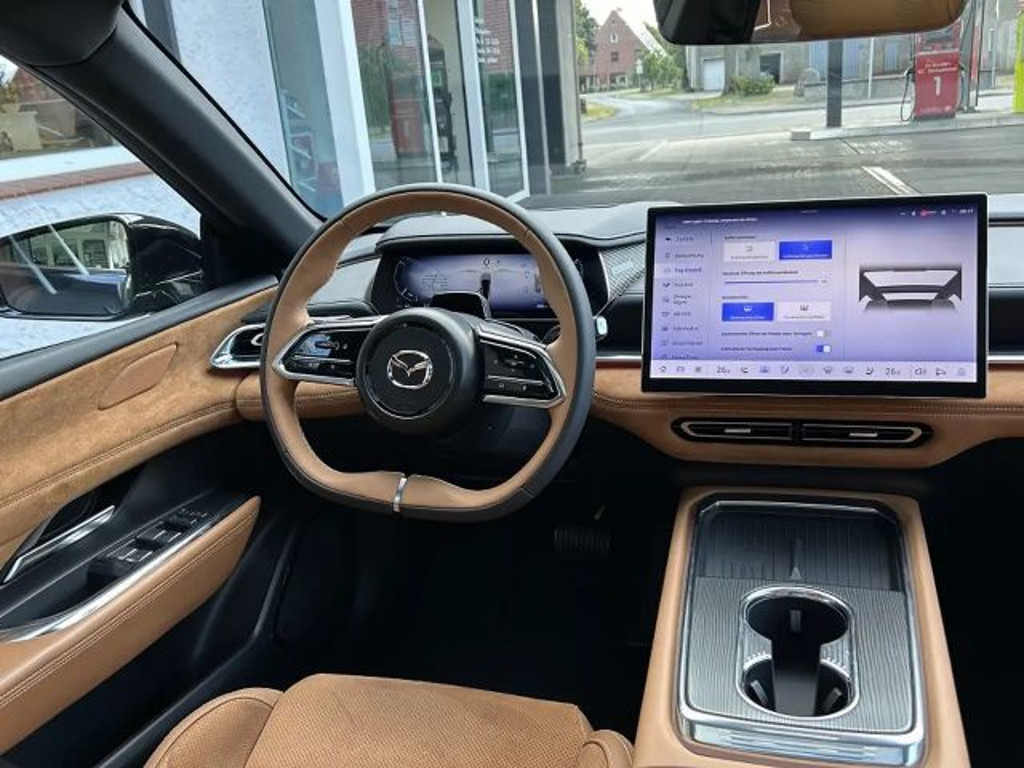 Mazda 6e