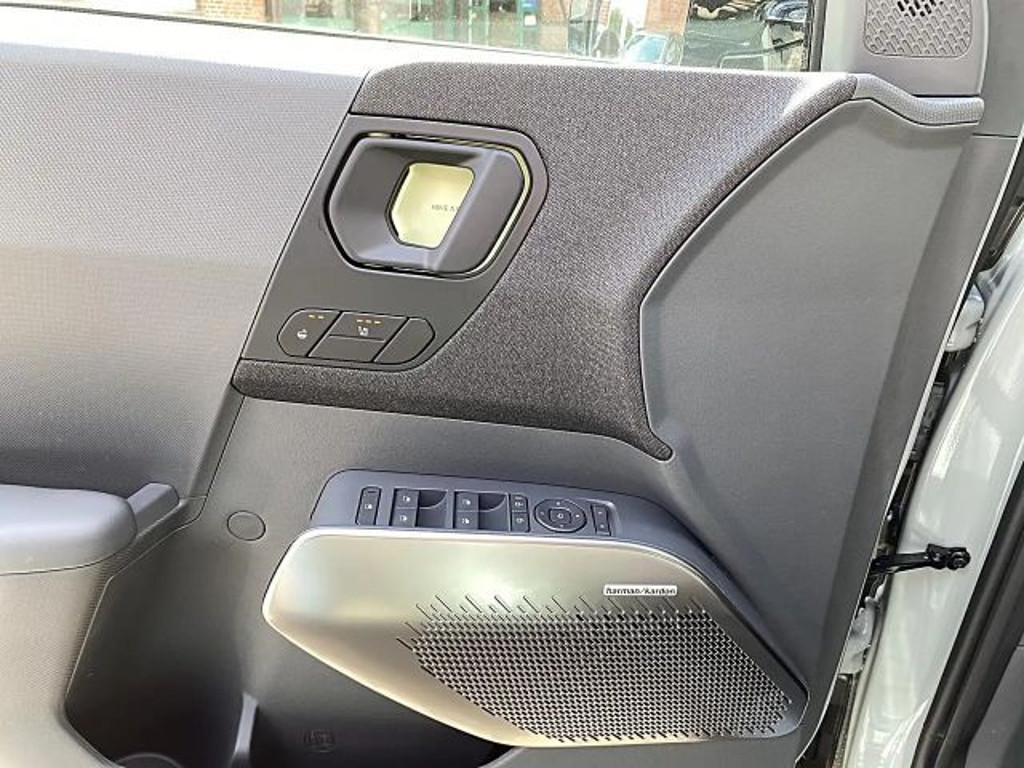 Kia EV2