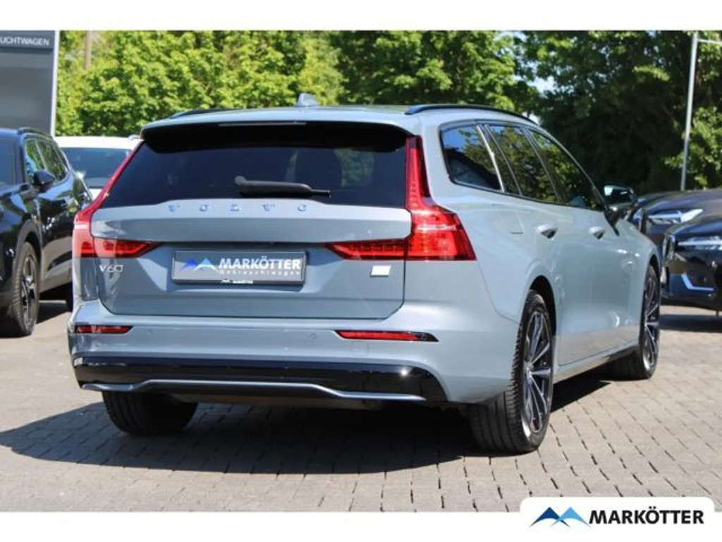 Volvo V60 AWD Plus Dark