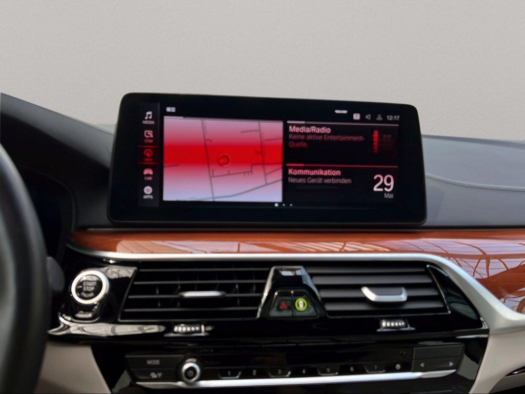 BMW M550