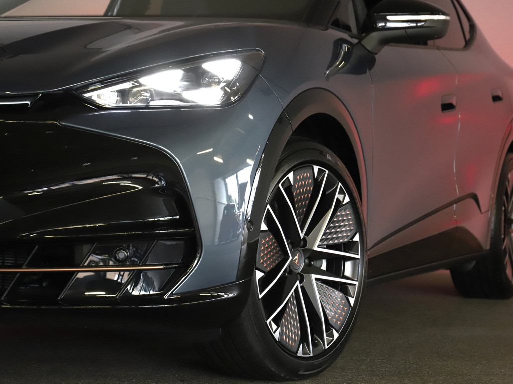 Cupra Tavascan