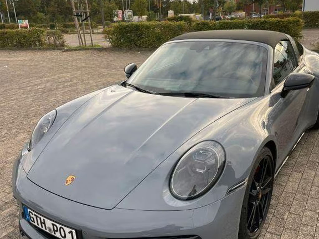 Porsche 911 GTS 4 Cabriolet Targa