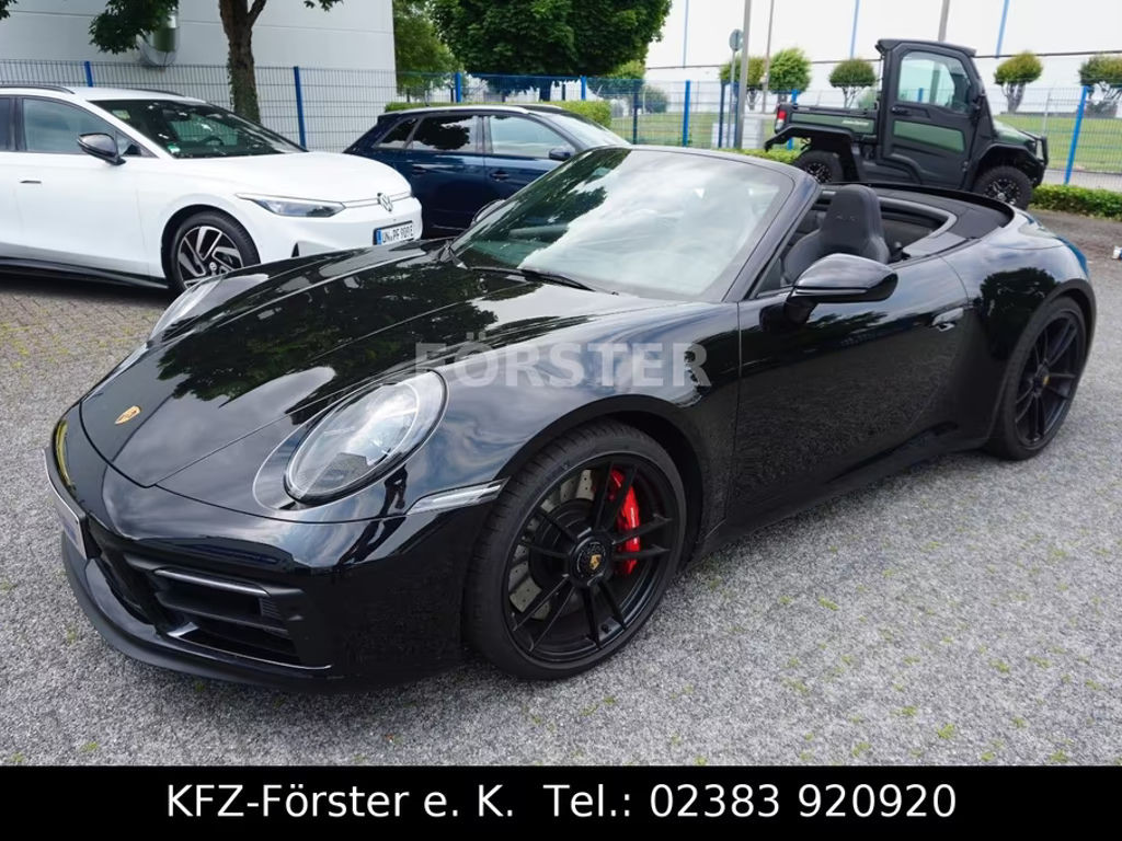 Porsche 911 GTS Carrera Cabriolet
