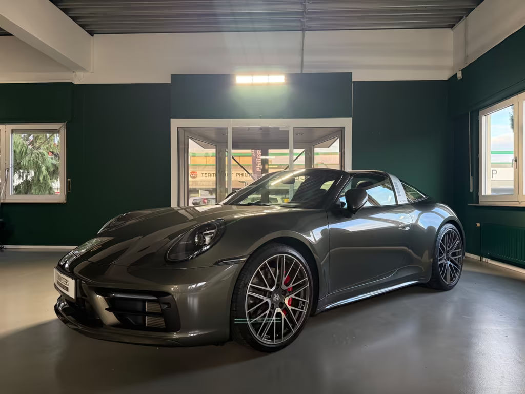 Porsche 911 4 Targa