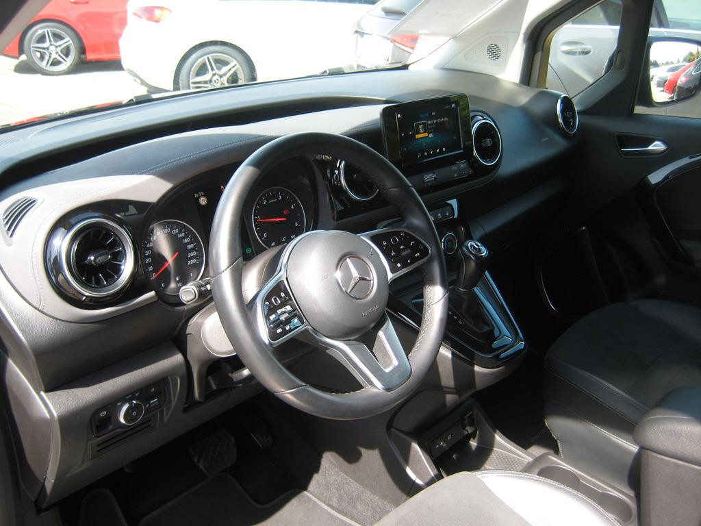 Mercedes-Benz T 180