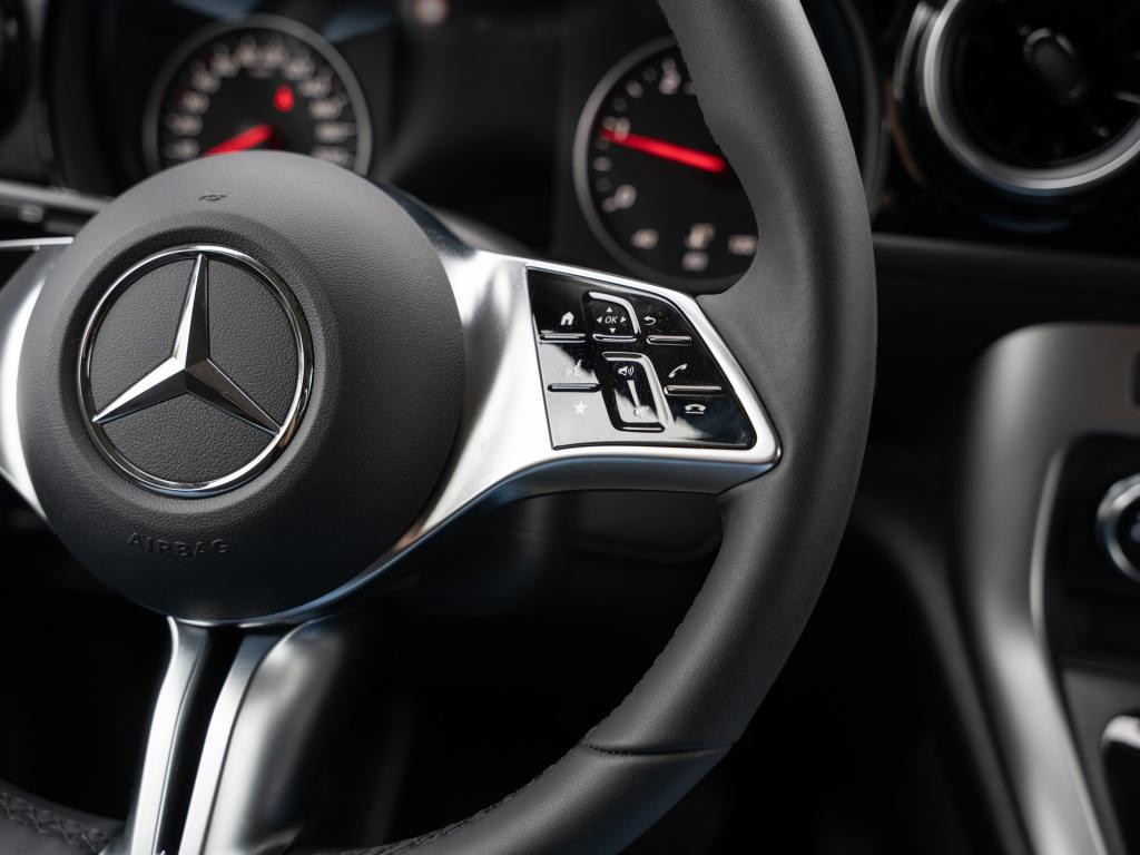 Mercedes-Benz T 180