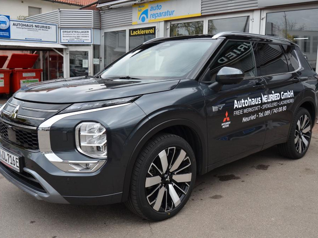 Mitsubishi Outlander PHEV 4WD