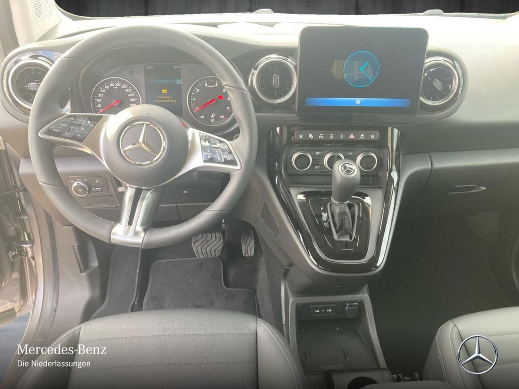 Mercedes-Benz T 180