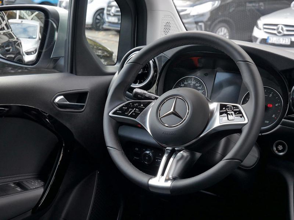 Mercedes-Benz T 180