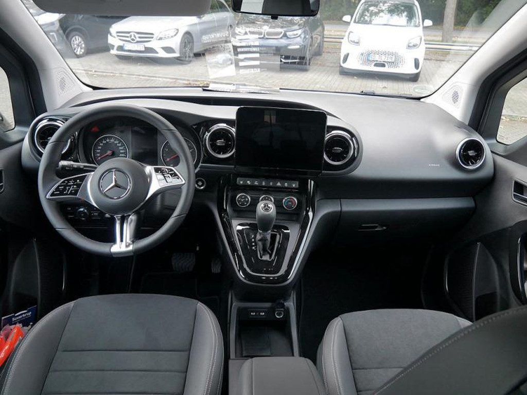 Mercedes-Benz T 180