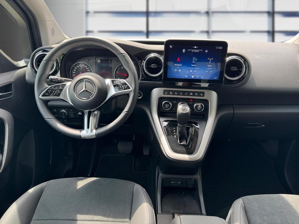 Mercedes-Benz T 180