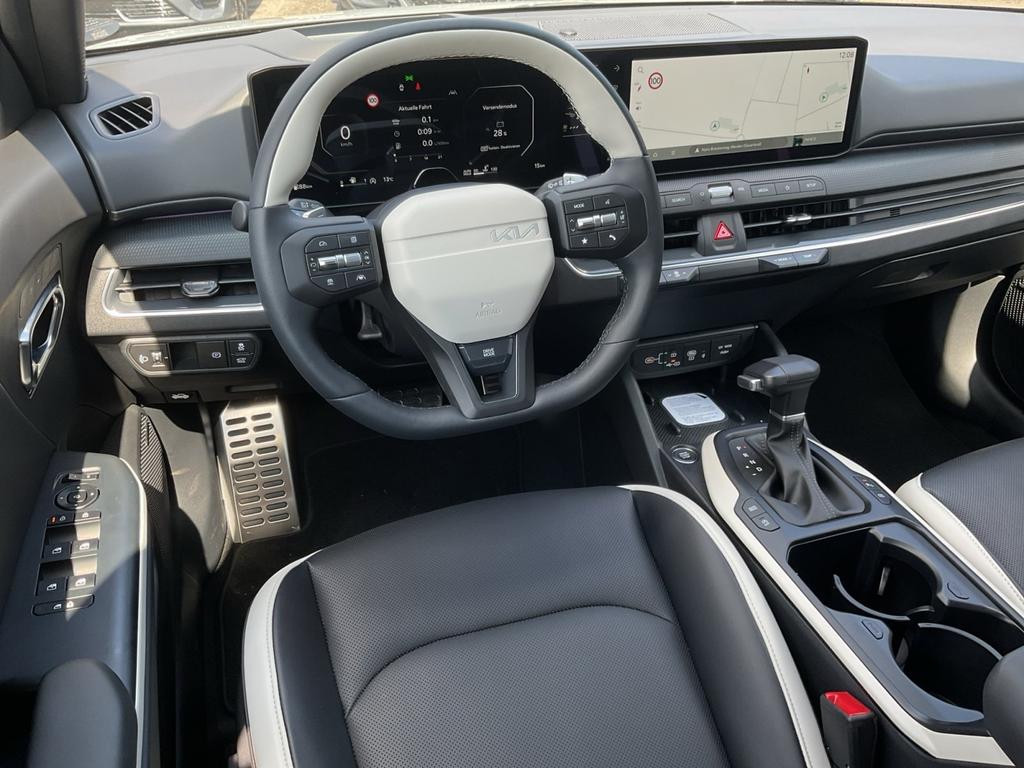 Kia K4