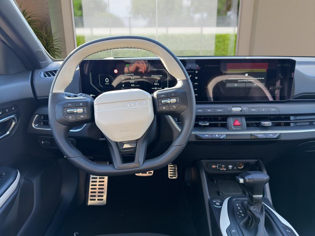 Kia K4