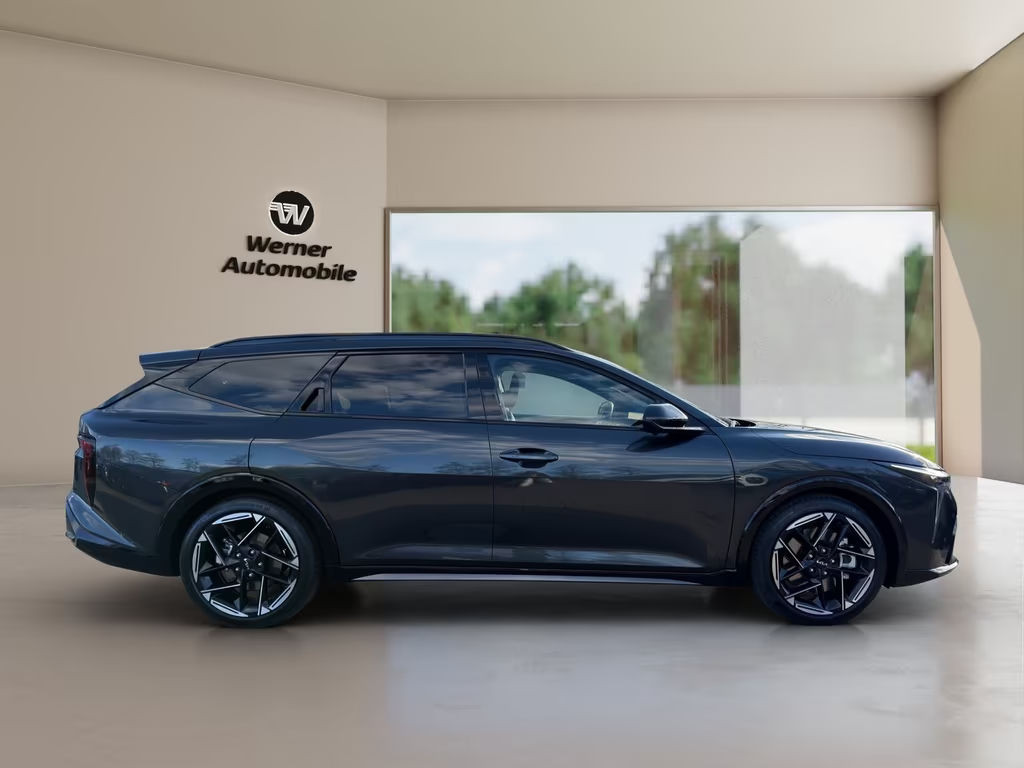 Kia K4